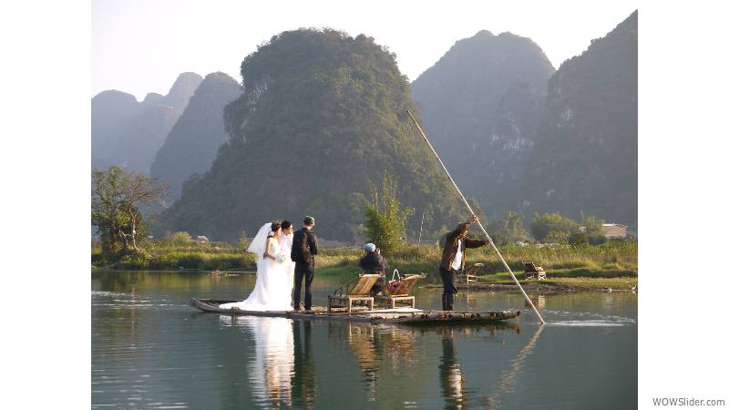 Hochzeitsfotografie am Fluss